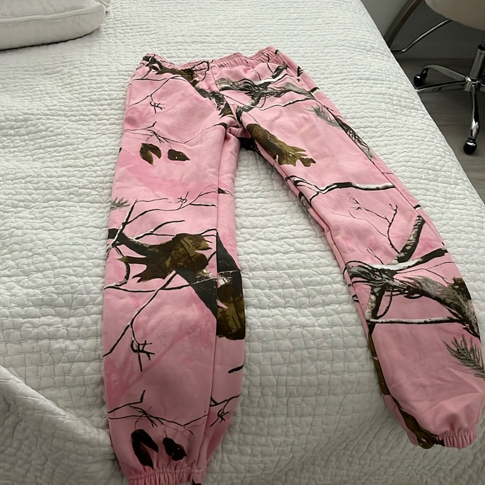 NWOT thanks cowboy pink camo sweats
